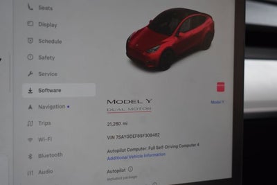 2025 Tesla Model Y Performance