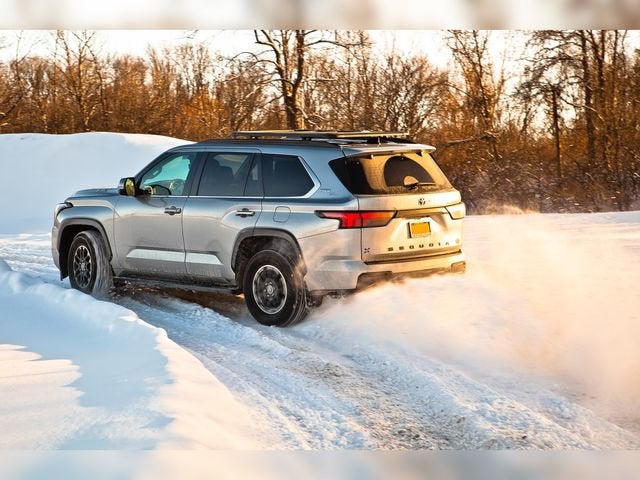 2024 Toyota Sequoia SR5