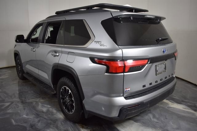 2024 Toyota Sequoia SR5