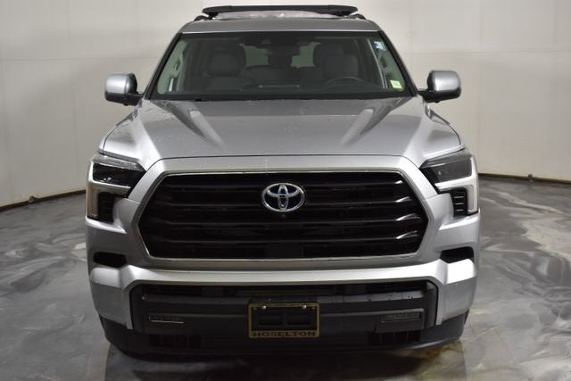2024 Toyota Sequoia SR5