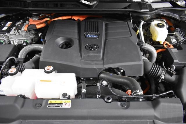 2024 Toyota Sequoia SR5