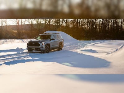 2024 Toyota Sequoia SR5