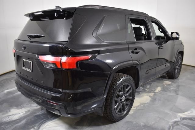 2024 Toyota Sequoia SR5