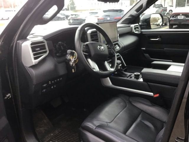 2024 Toyota Sequoia SR5