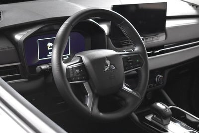 2025 Mitsubishi Outlander SEL