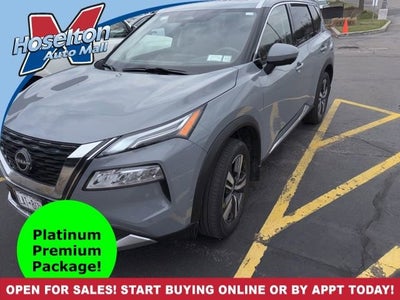 2023 Nissan ROGUE Base