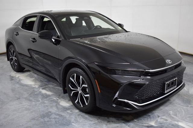 2023 Toyota Crown XLE