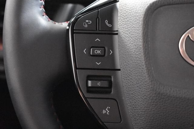 2024 Toyota Prius Prime SE