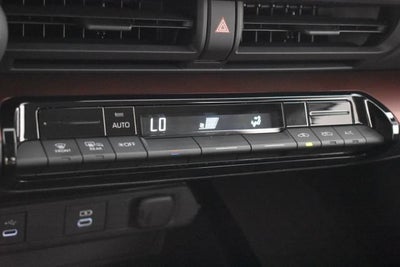 2024 Toyota Prius Prime SE