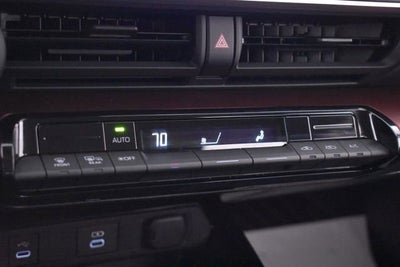 2024 Toyota Prius Prime SE