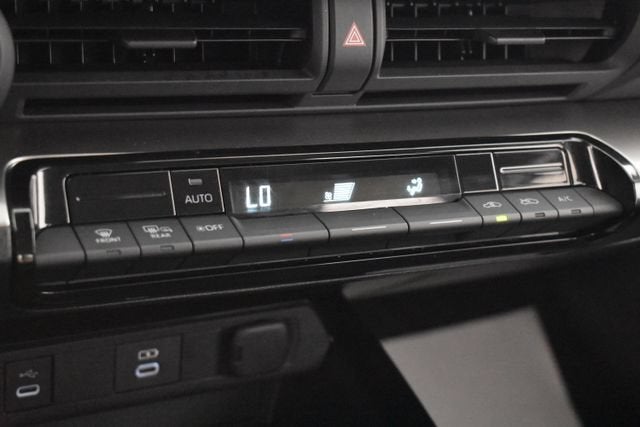 2023 Toyota Prius LE