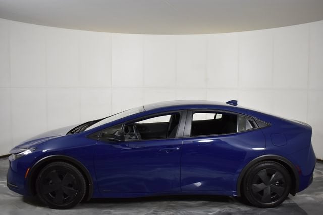 2023 Toyota Prius LE
