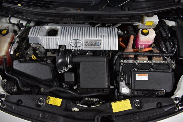 2014 Toyota Prius Plug-In 5DR HB