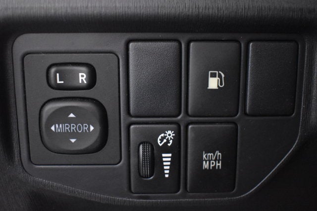 2014 Toyota Prius Plug-In 5DR HB