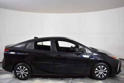 2022 Toyota Prius LE