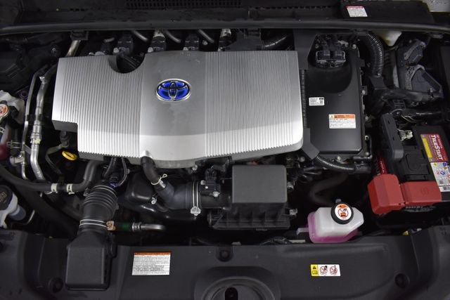2022 Toyota Prius LE