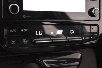 2022 Toyota Prius LE