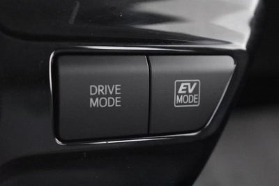 2022 Toyota Prius LE