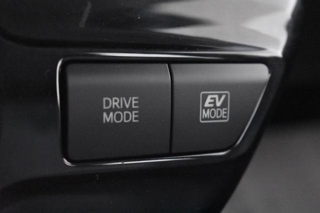 2022 Toyota Prius LE