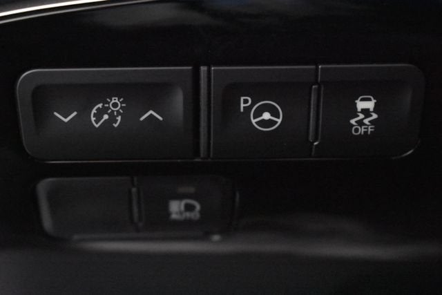 2022 Toyota Prius LE