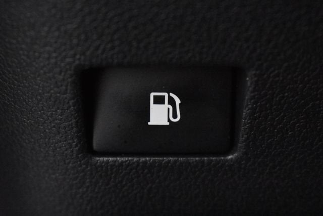 2022 Toyota Prius LE