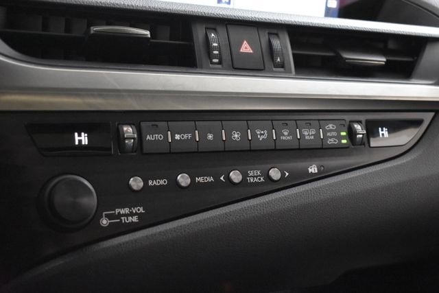 2019 Lexus ES ES 300h