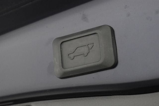 2024 Toyota RAV4 Prime SE