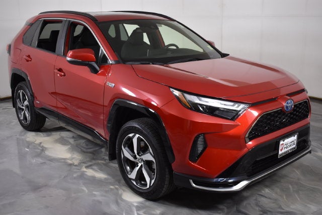 2024 Toyota RAV4 Prime SE