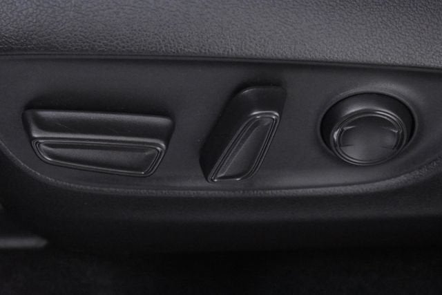 2024 Toyota RAV4 Prime SE