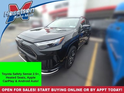 2025 Toyota RAV4 Plug-In Hybrid SE