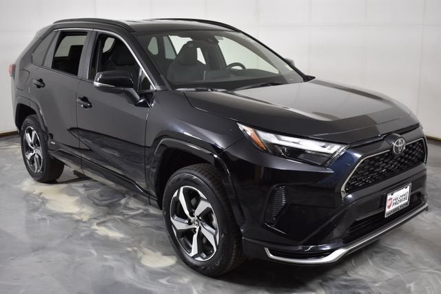 2025 Toyota RAV4 Plug-In Hybrid SE