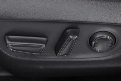 2025 Toyota RAV4 Plug-In Hybrid SE