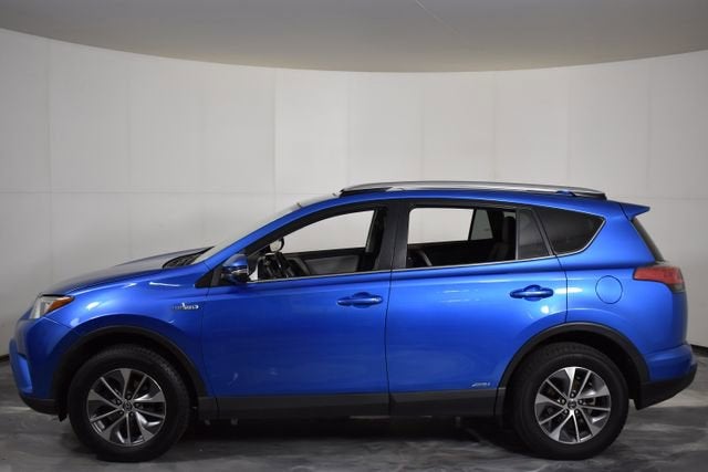 2016 Toyota RAV4 Hybrid XLE