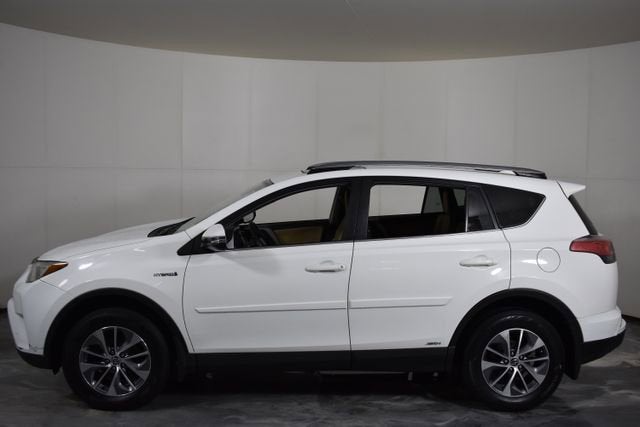 2018 Toyota RAV4 Hybrid LE Plus