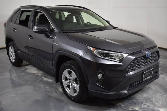 2020 Toyota RAV4 Hybrid XLE