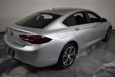 2018 Buick Regal Sportback Essence
