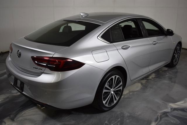 2018 Buick Regal Sportback Essence