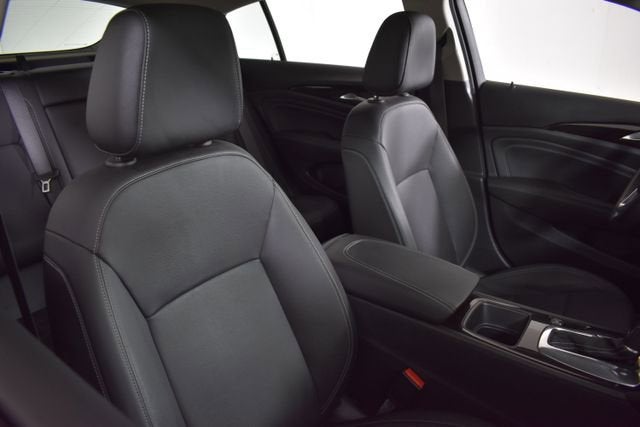 2018 Buick Regal Sportback Essence
