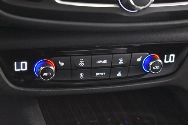 2018 Buick Regal Sportback Essence
