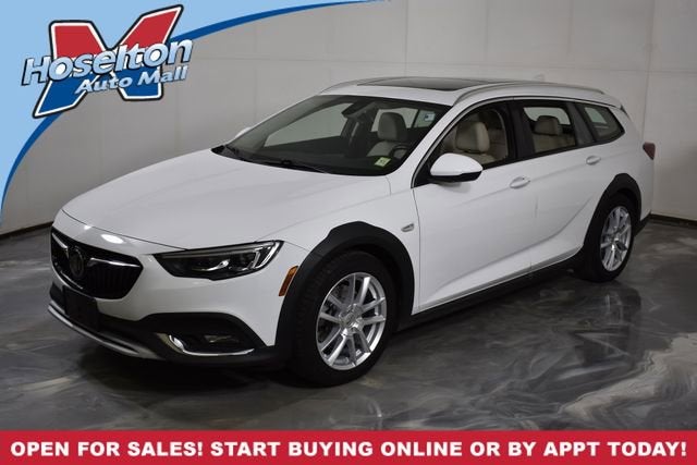 2018 Buick Regal TourX Essence