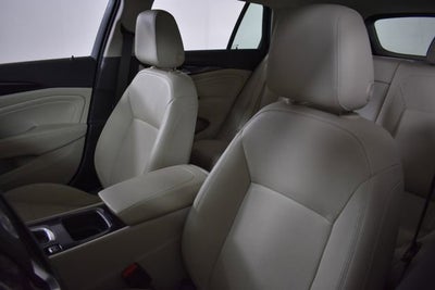 2018 Buick Regal TourX Essence