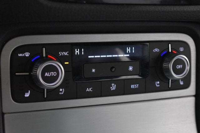 2017 Volkswagen Touareg Wolfsburg Edition