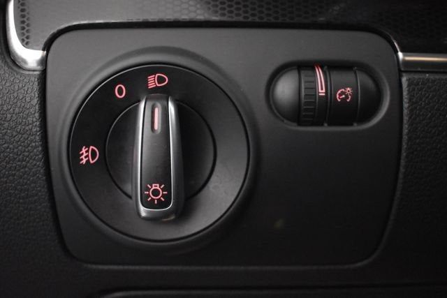 2014 Volkswagen GTI Wolfsburg