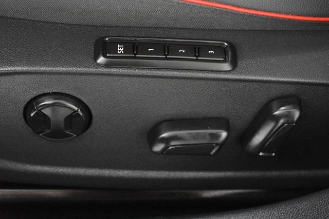 2024 Volkswagen Golf GTI Autobahn