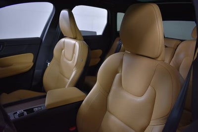 2025 Volvo XC60 Plug-In Hybrid Ultra