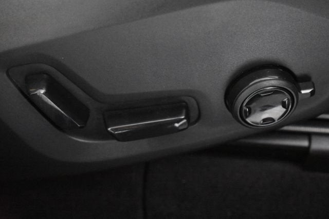 2025 Volvo XC60 Plug-In Hybrid Ultra
