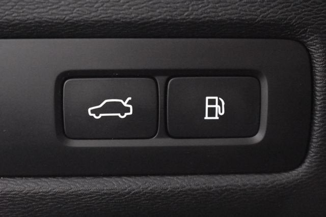 2025 Volvo XC60 Plug-In Hybrid Ultra