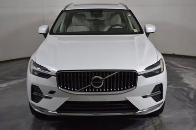 2023 Volvo XC60 Plus Bright Theme