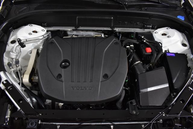 2023 Volvo XC60 Plus Bright Theme