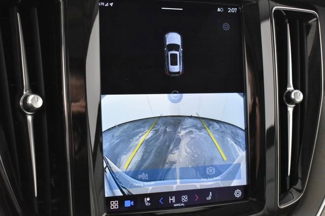 2023 Volvo XC60 Plus Bright Theme